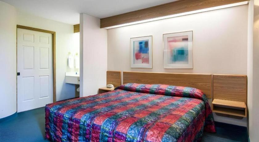 Rodeway Inn Salem Bagian luar foto