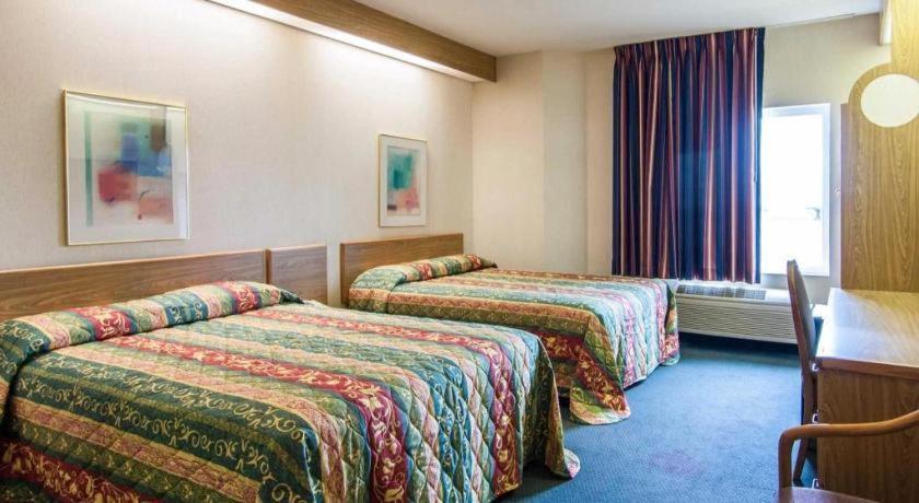 Rodeway Inn Salem Bagian luar foto